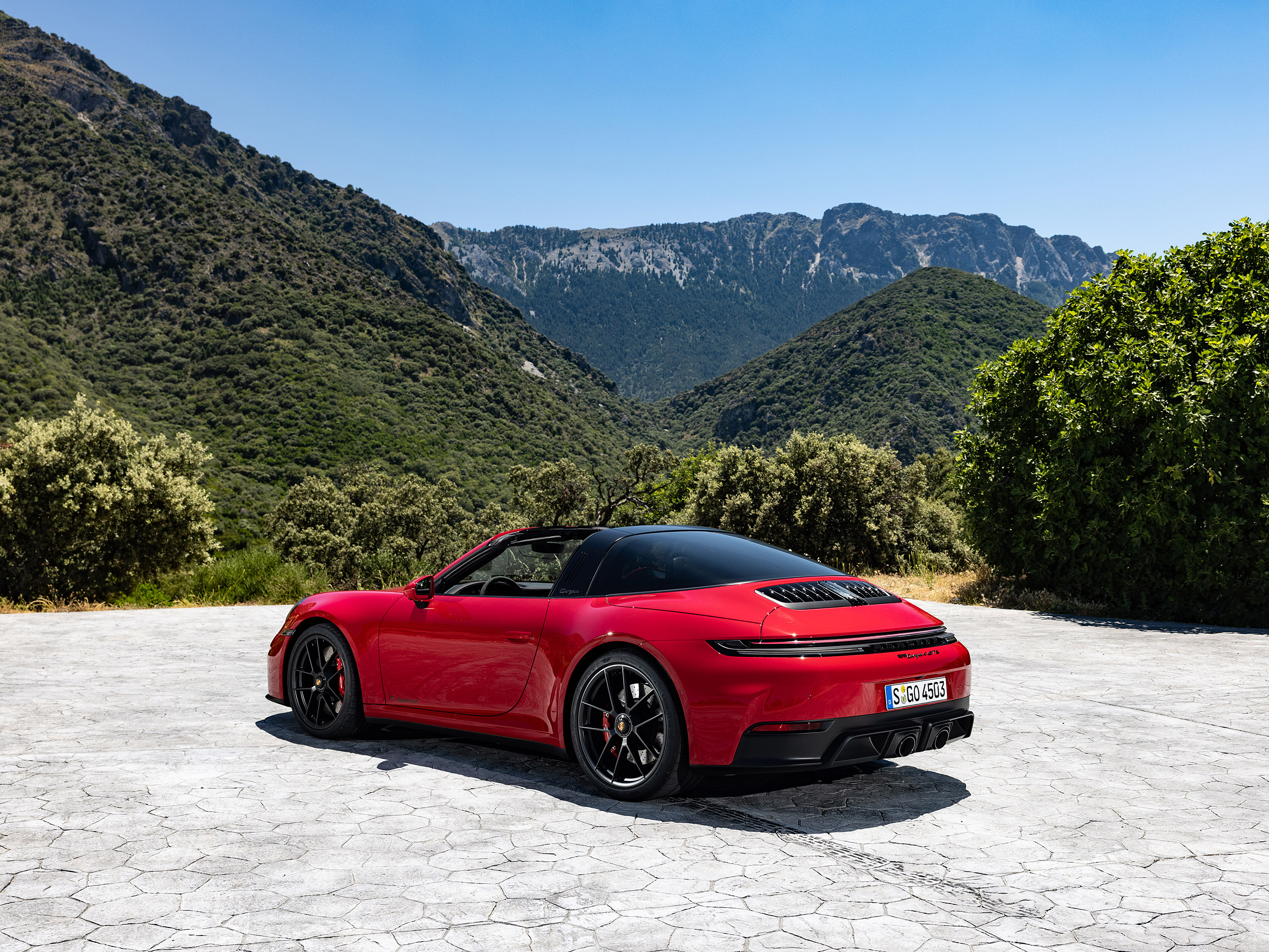  2025 Porsche 911 Targa 4 GTS Wallpaper.