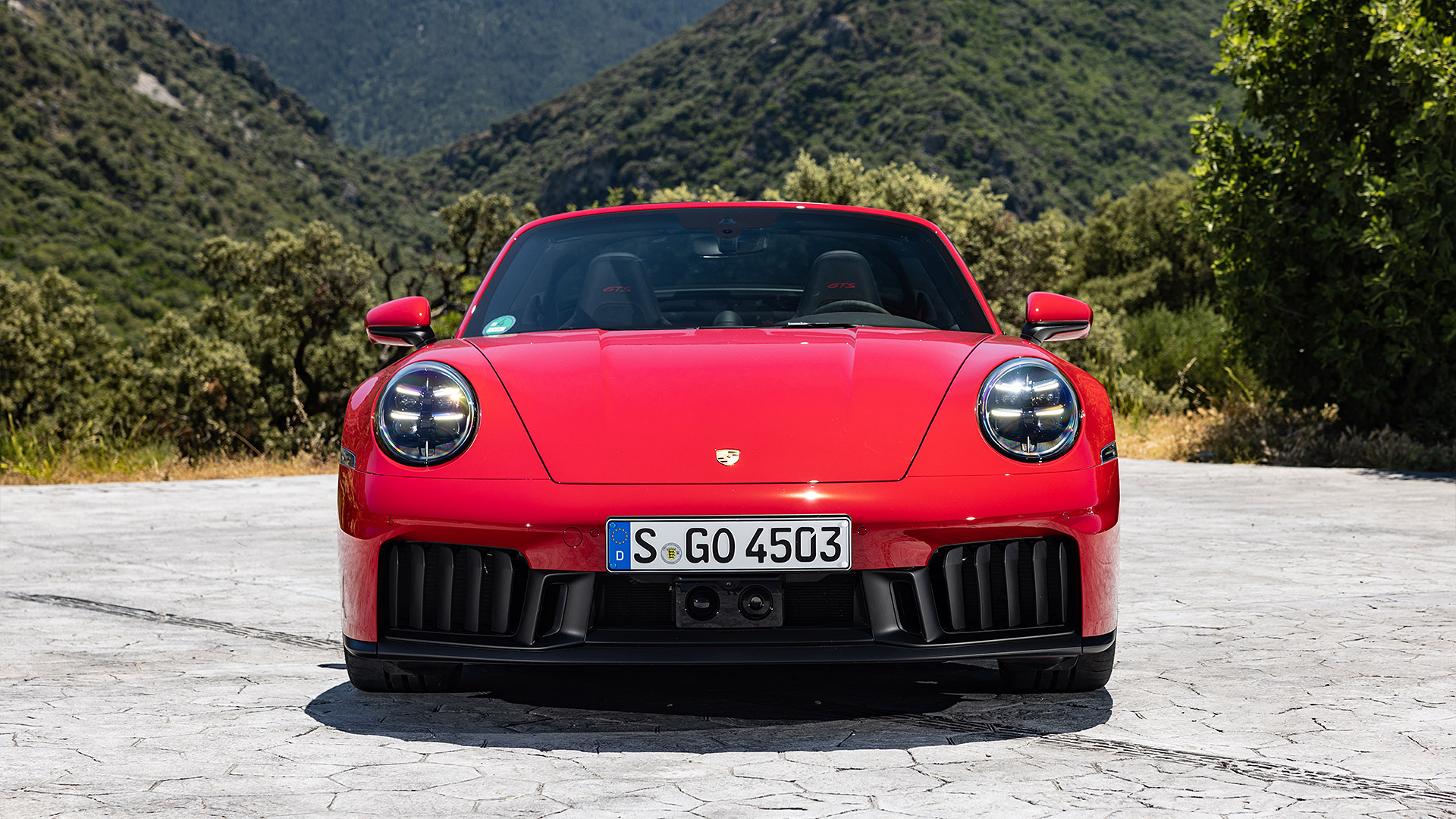  2025 Porsche 911 Targa 4 GTS Wallpaper.