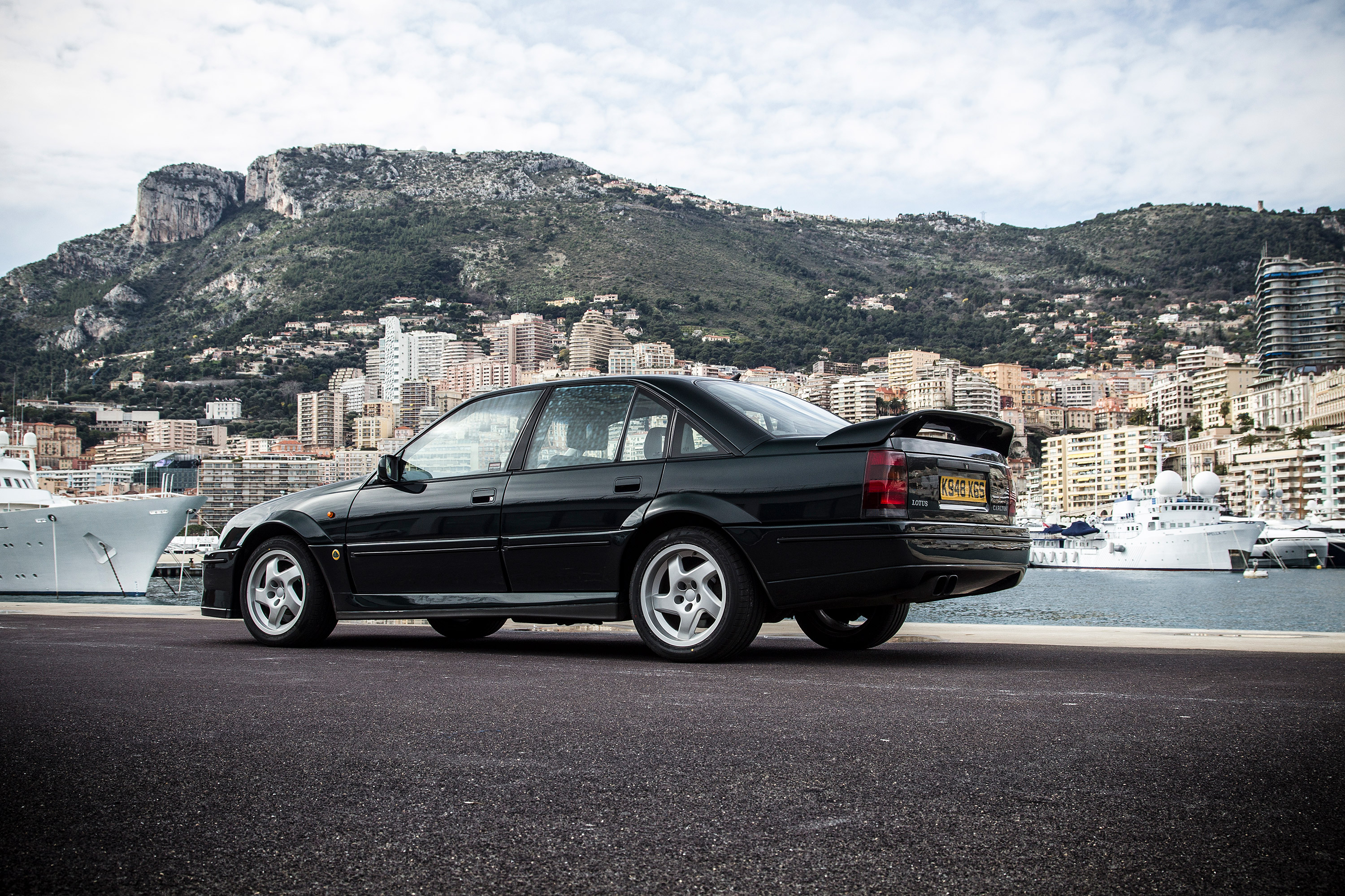  1990 Vauxhall Lotus Carlton Wallpaper.