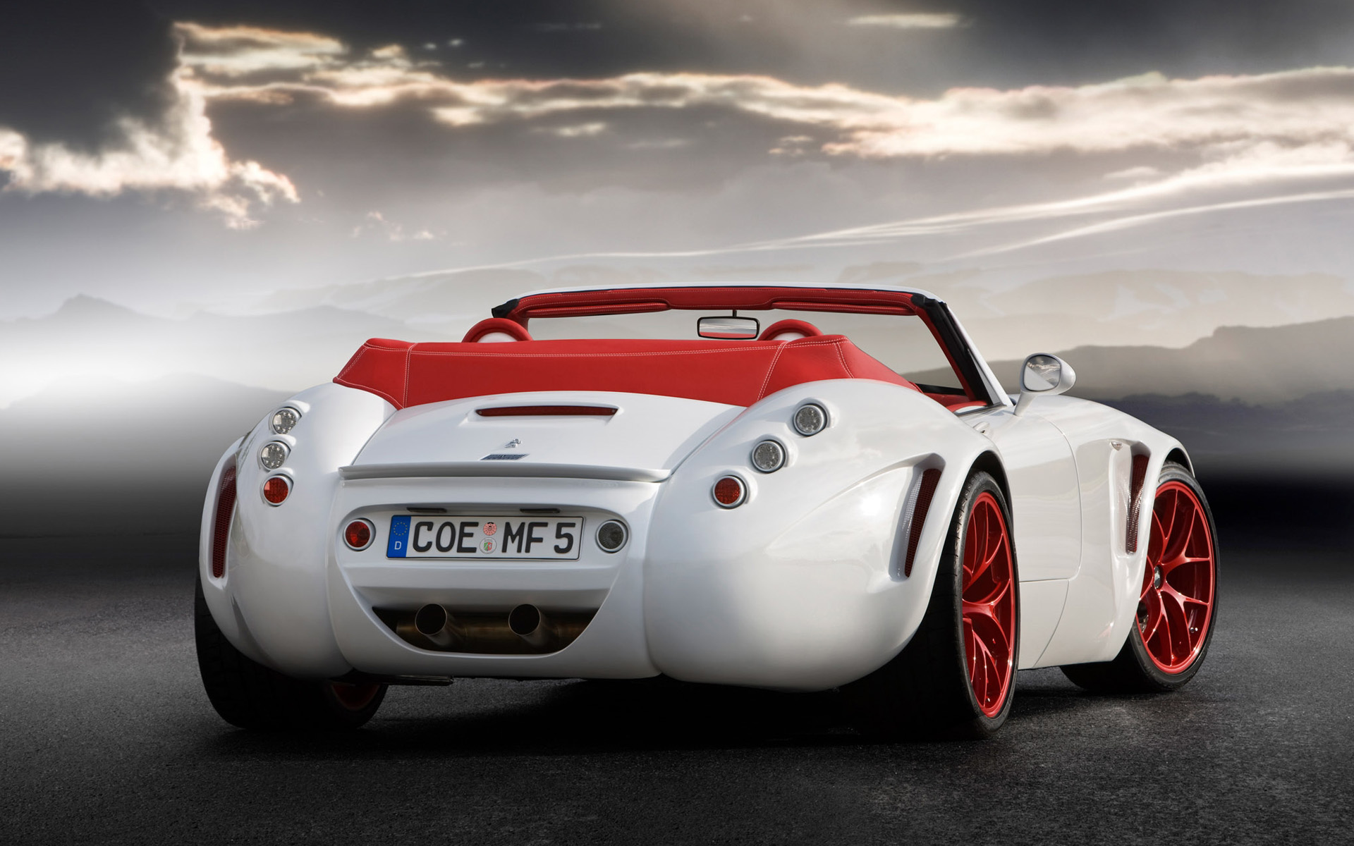  2010 Wiesmann Roadster MF5 Wallpaper.