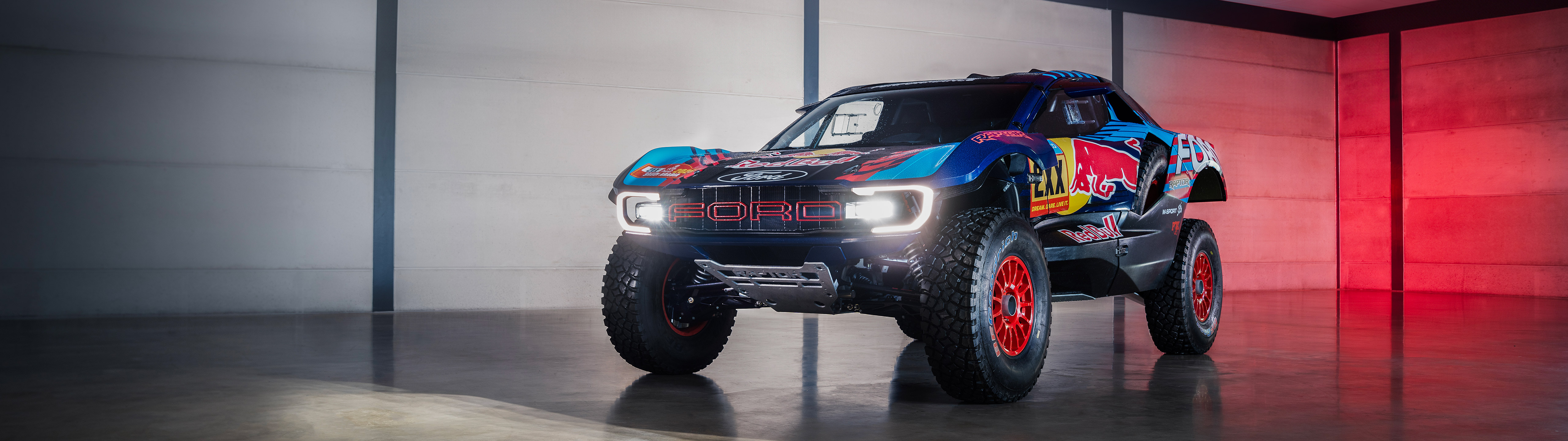  2025 Ford Raptor T1 Dakar Rally Wallpaper.