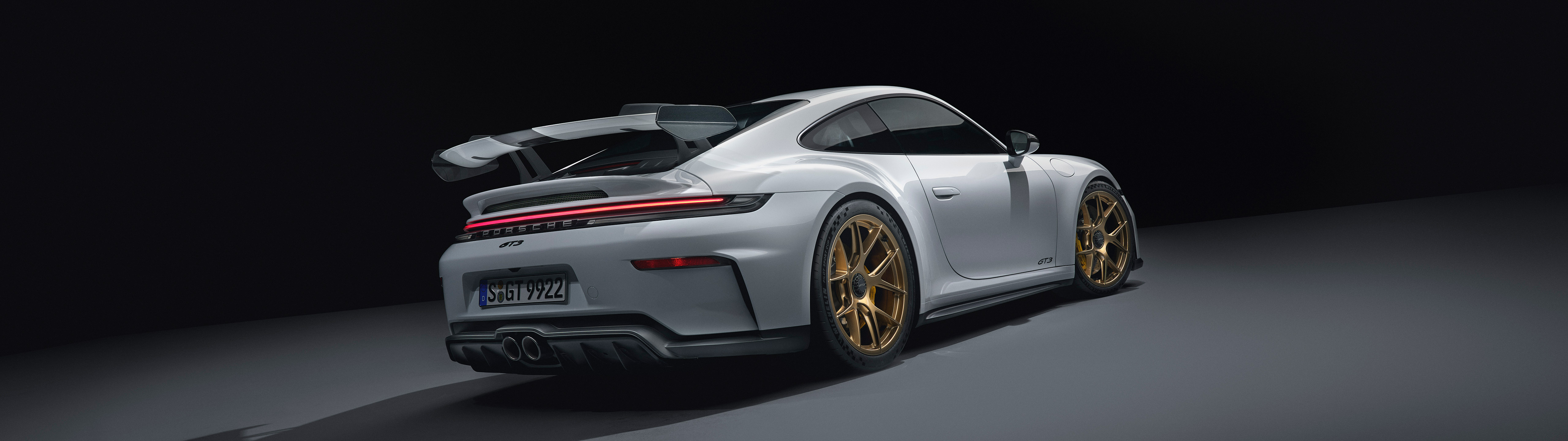  2025 Porsche 911 GT3 Wallpaper.