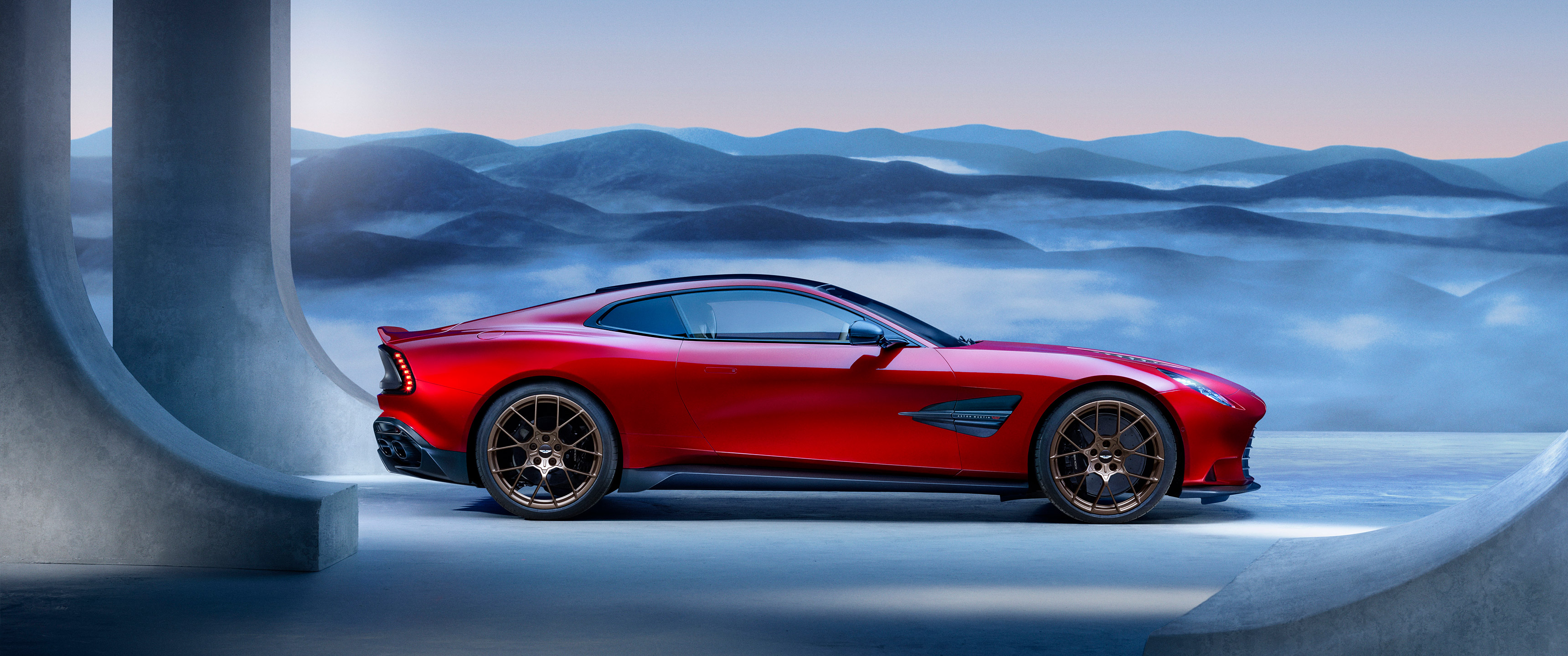  2025 Aston Martin Vanquish Wallpaper.