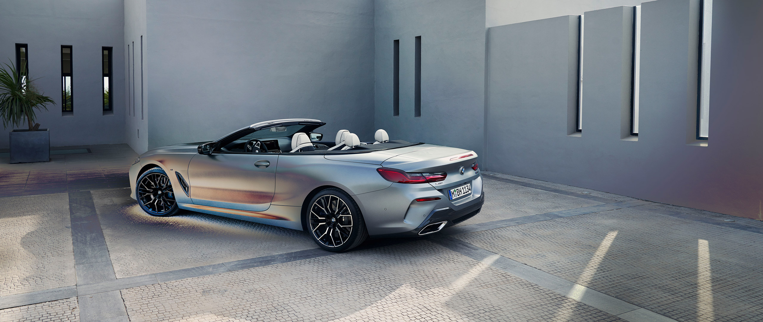  2023 BMW 8-Series Wallpaper.