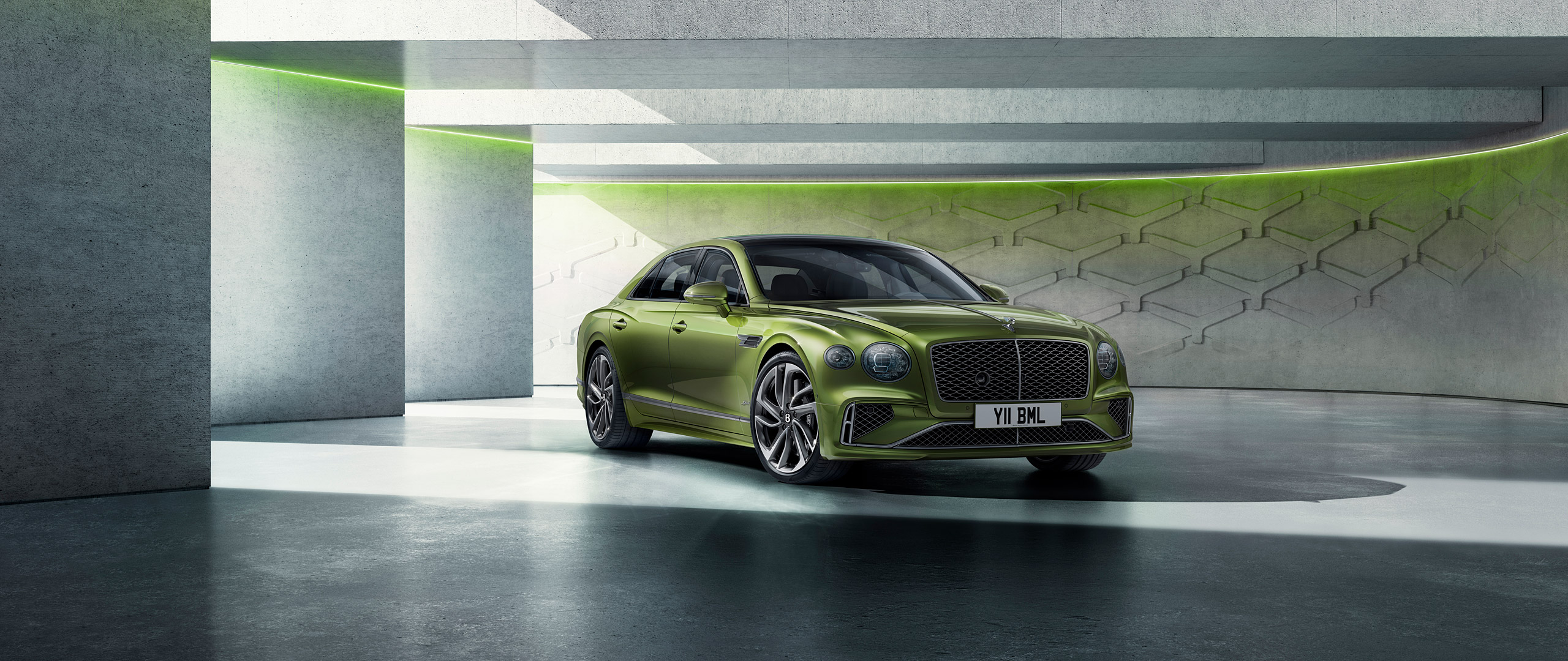  2025 Bentley Flying Spur Speed Wallpaper.