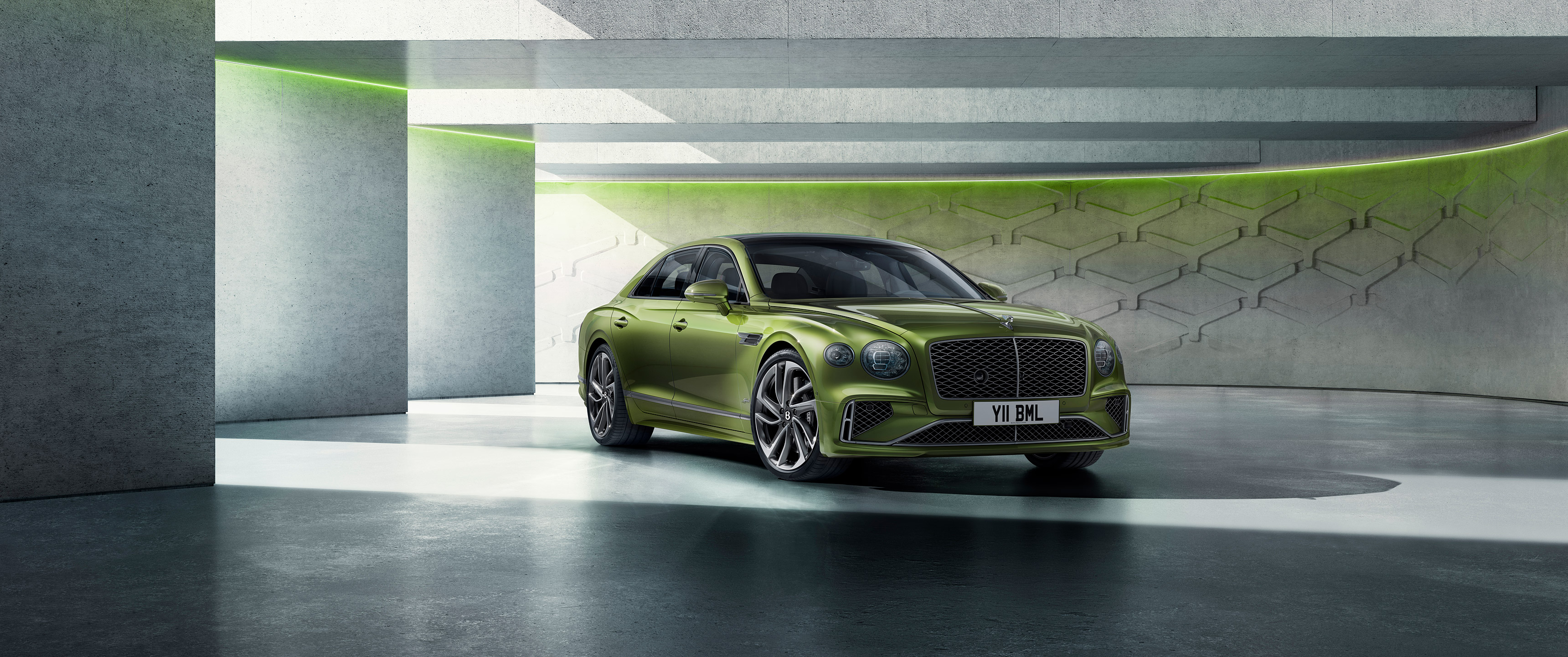  2025 Bentley Flying Spur Speed Wallpaper.