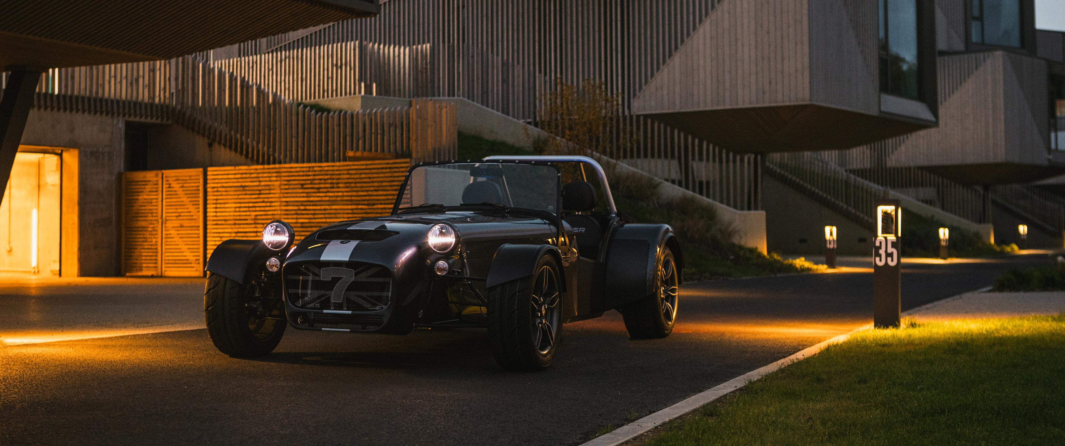  2025 Caterham Seven CSR Twenty Wallpaper.