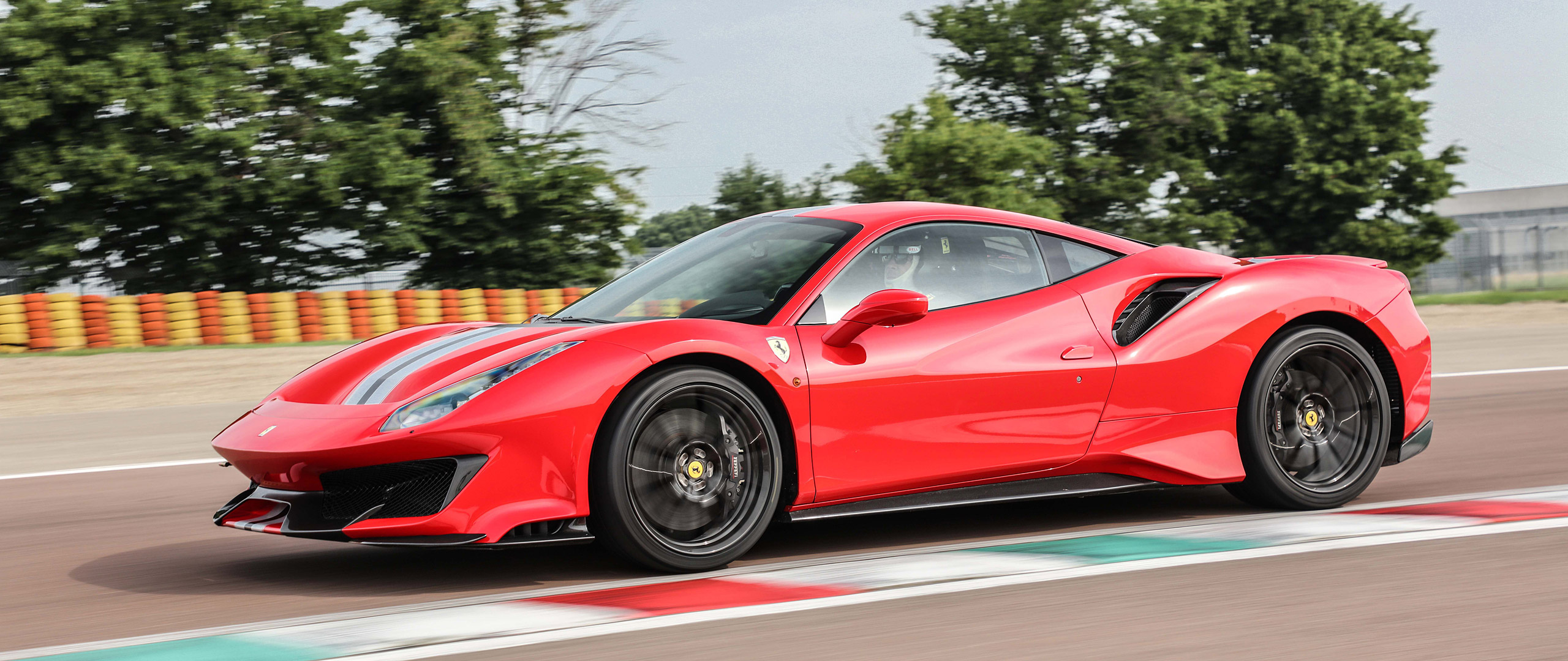  2019 Ferrari 488 Pista Wallpaper.