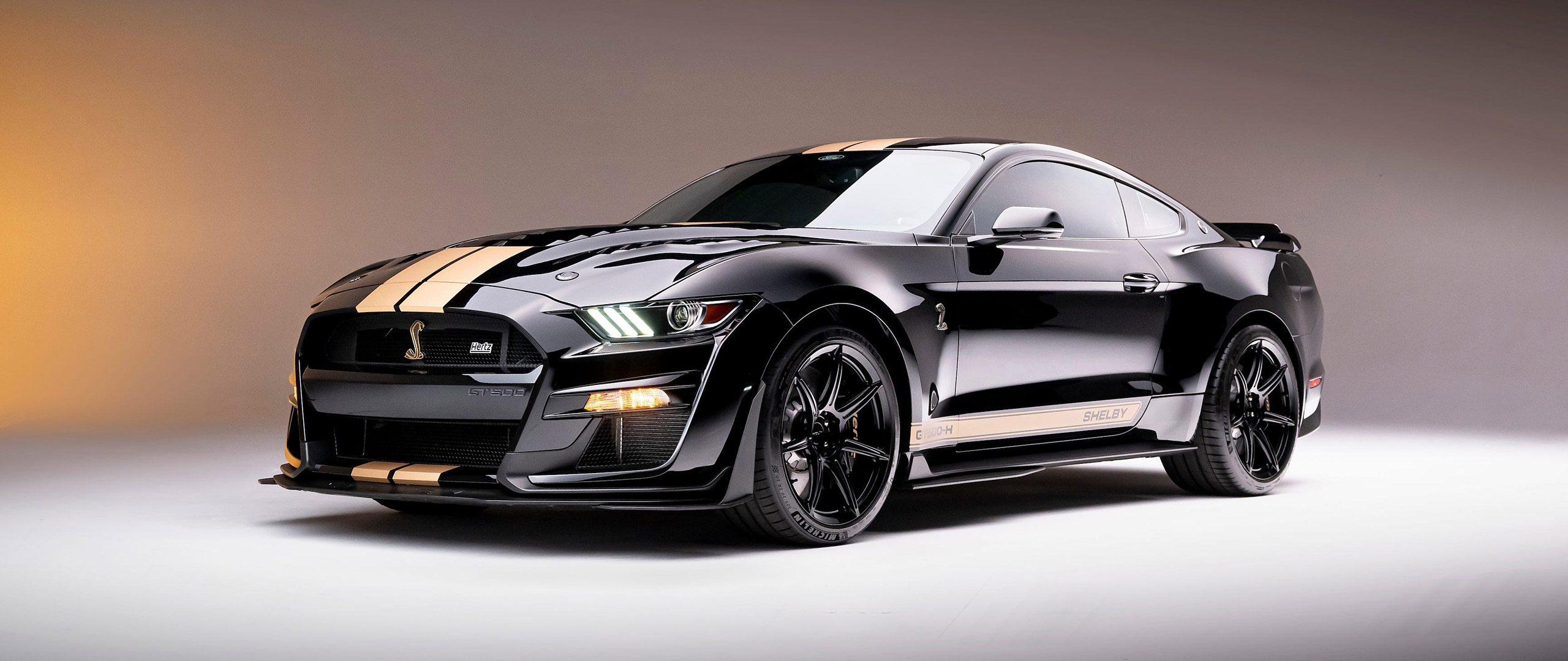  2022 Ford Mustang Shelby GT500 Wallpaper.