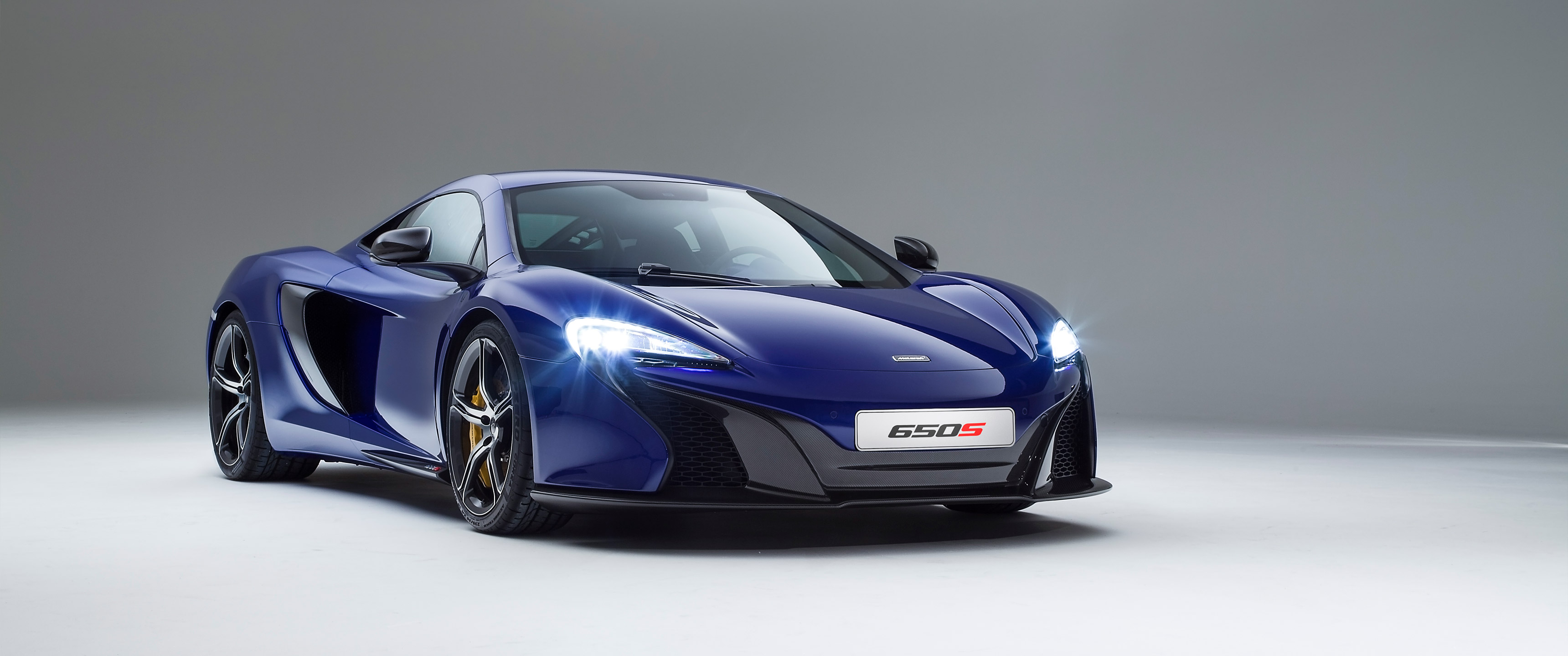  2015 McLaren 650S Wallpaper.