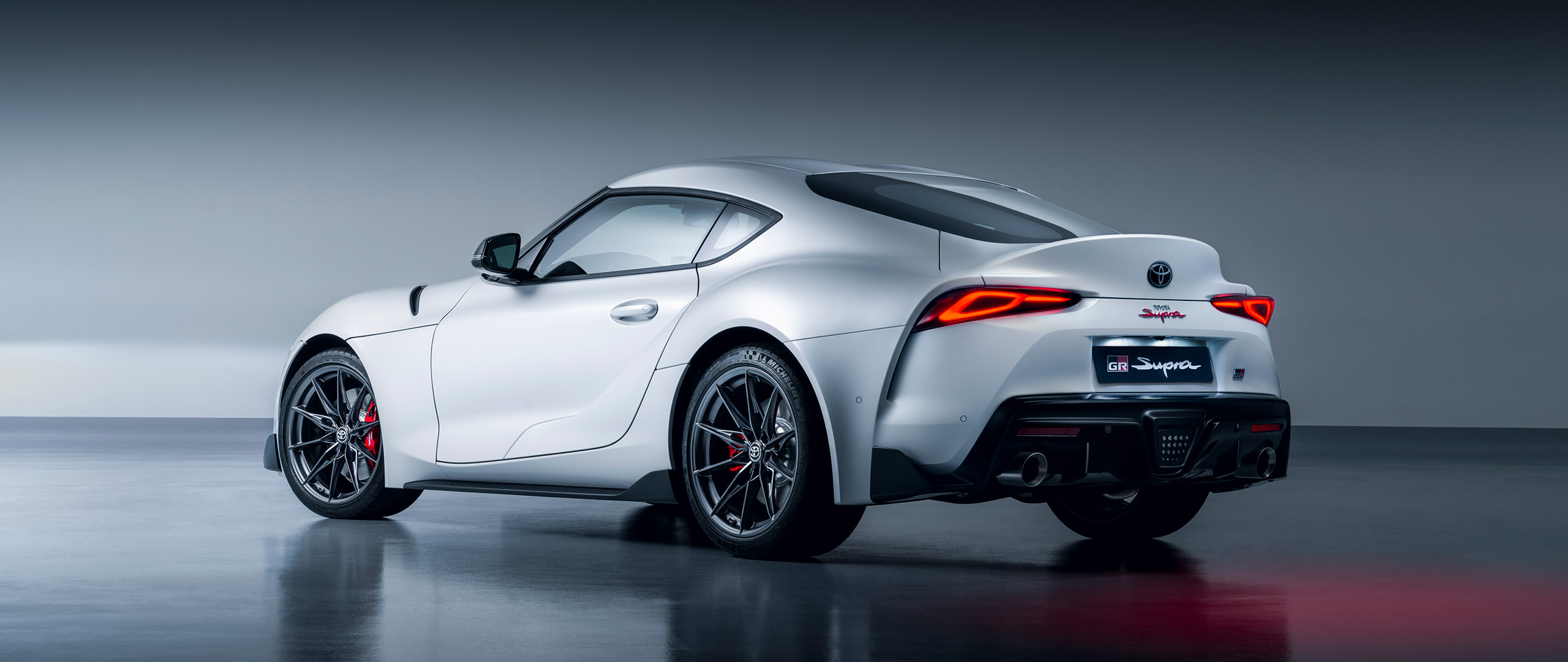  2022 Toyota GR Supra 3.0 Wallpaper.